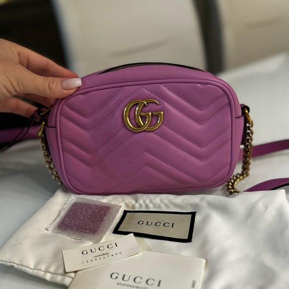Gucci bag used only few times very good condition - Picture 1 of 7